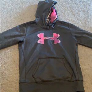 Under armour sweatshirt